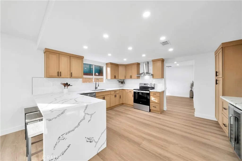 29707 Yellow Gold Drive, Canyon Lake, California 92587 home-pic-10