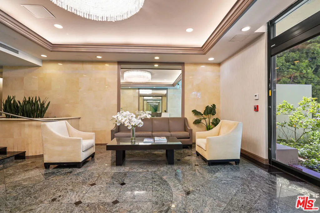 2170 Century Parkway 104, Los Angeles, California 90067 home-pic-24