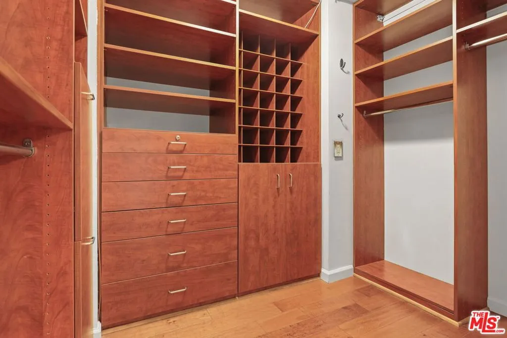 2170 Century Parkway 104, Los Angeles, California 90067 home-pic-16