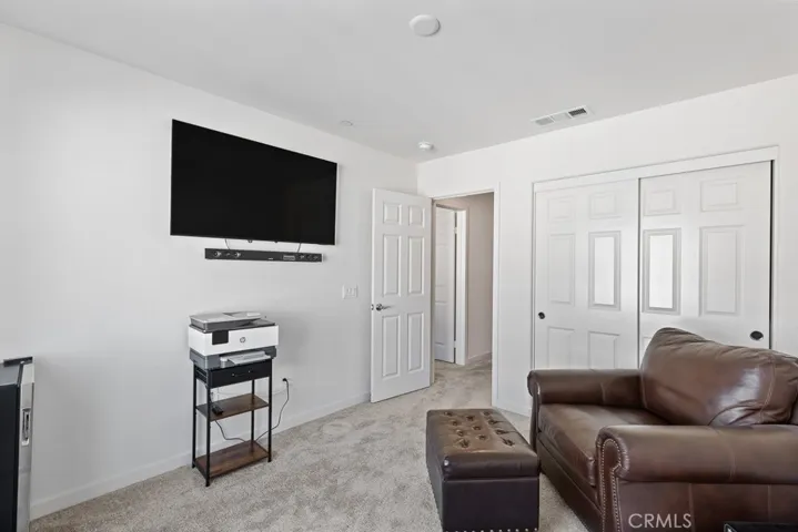 975 W Clover, Rialto, California 92376