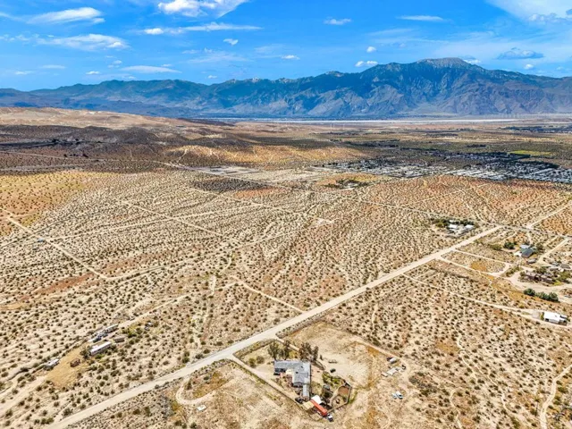 10 Acres 18th Ave