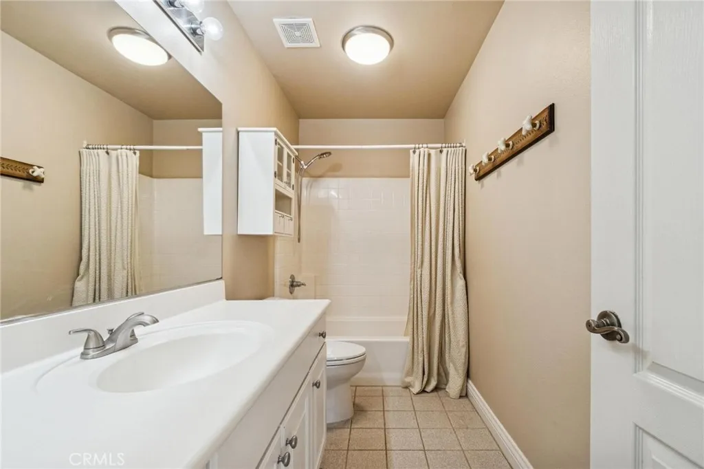 26511 Brooks Circle, Stevenson Ranch, California 91381 home-pic-34