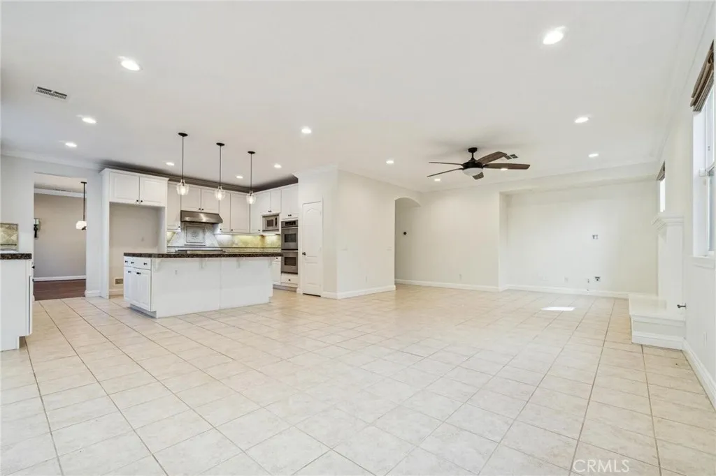26511 Brooks Circle, Stevenson Ranch, California 91381 home-pic-18