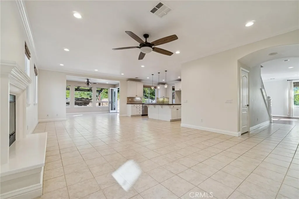 26511 Brooks Circle, Stevenson Ranch, California 91381 home-pic-17