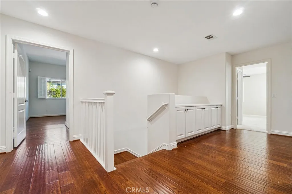 26511 Brooks Circle, Stevenson Ranch, California 91381 home-pic-22