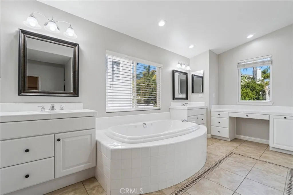 26511 Brooks Circle, Stevenson Ranch, California 91381 home-pic-28