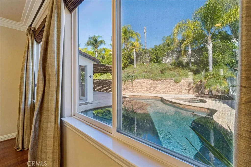 26511 Brooks Circle, Stevenson Ranch, California 91381 home-pic-9
