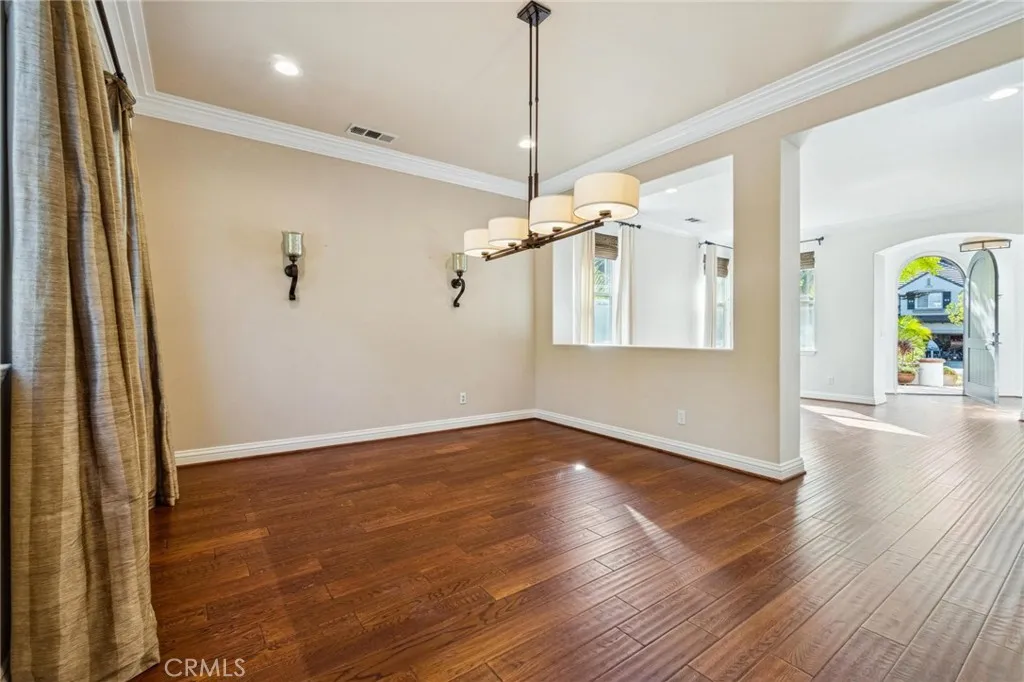 26511 Brooks Circle, Stevenson Ranch, California 91381 home-pic-8