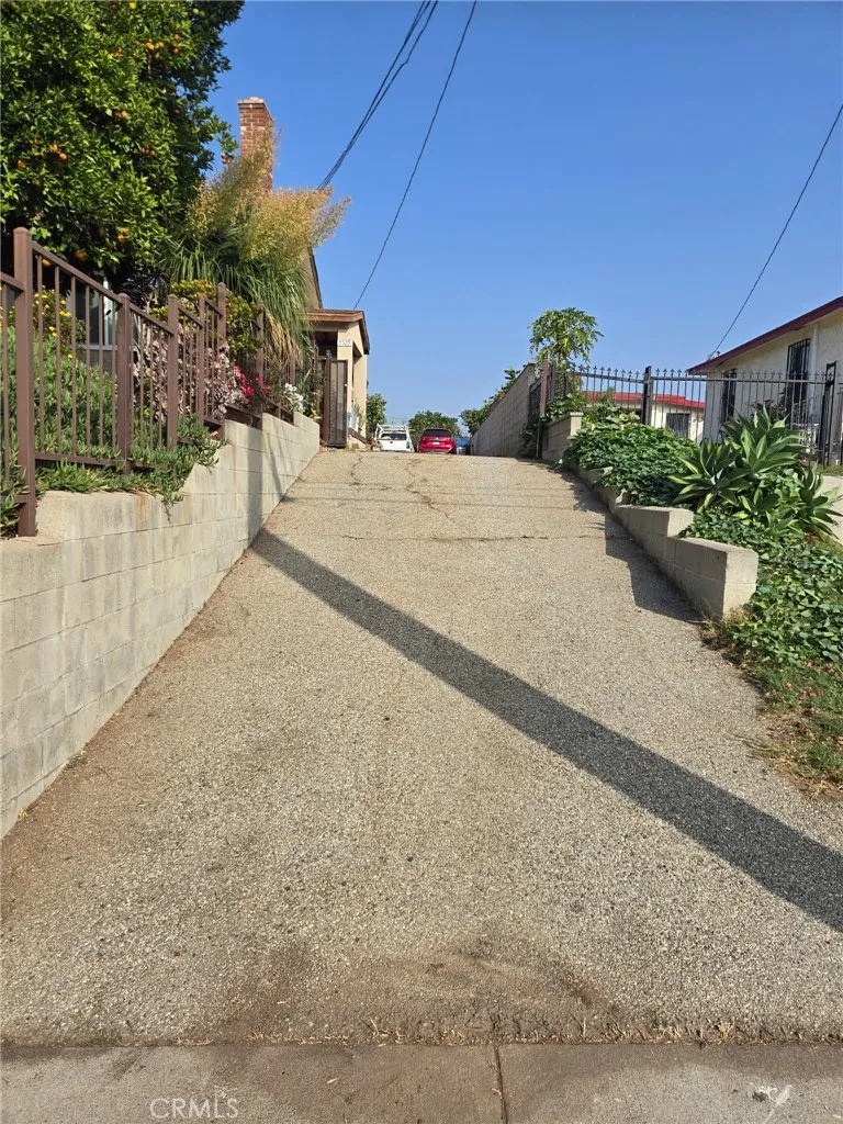 7525 Graves Avenue, Rosemead, California 91770 home-pic-11