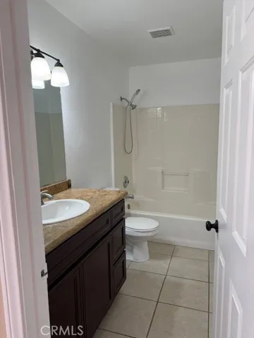 2nd bathroom