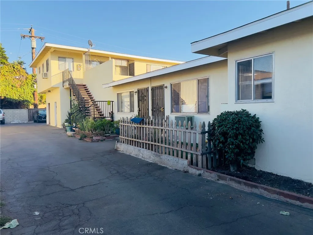 12922 Shackelford Ln, Garden Grove, California 92841 home-pic-2