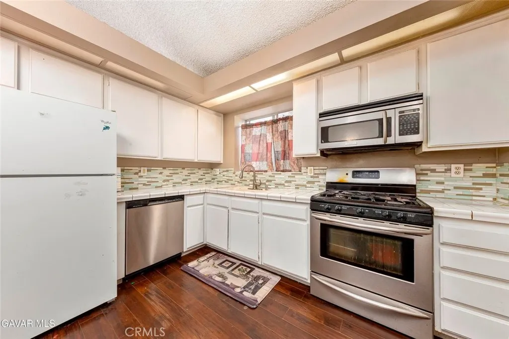 4937 Sunburst, Palmdale, California 93552 home-pic-7