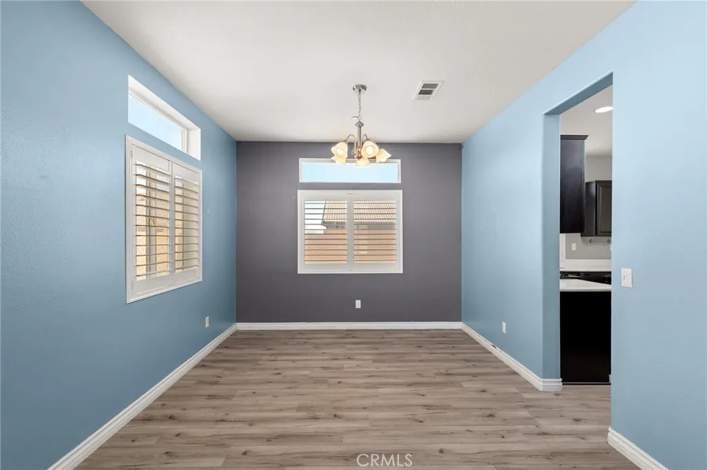 13011 Whispering Creek, Victorville, California 92395 home-pic-6