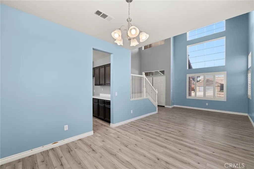 13011 Whispering Creek, Victorville, California 92395 home-pic-7
