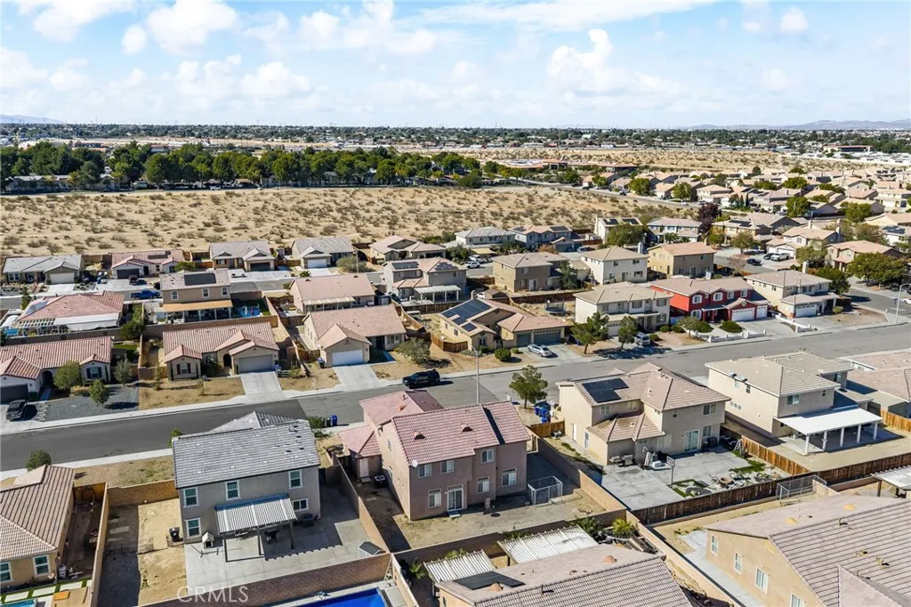 13011 Whispering Creek, Victorville, California 92395 home-pic-45