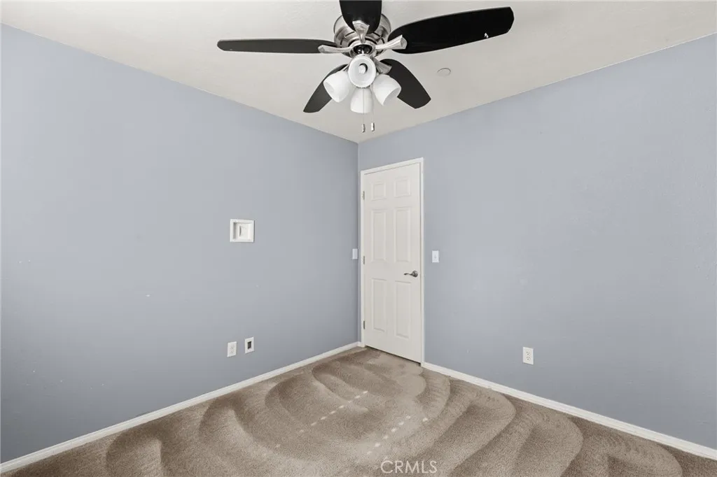 13011 Whispering Creek, Victorville, California 92395 home-pic-29