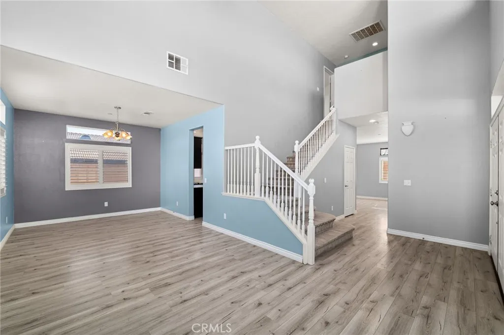 13011 Whispering Creek, Victorville, California 92395 home-pic-4
