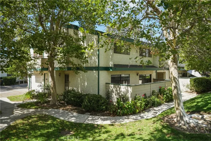 23542 Newhall Avenue 5, Newhall, California 91321