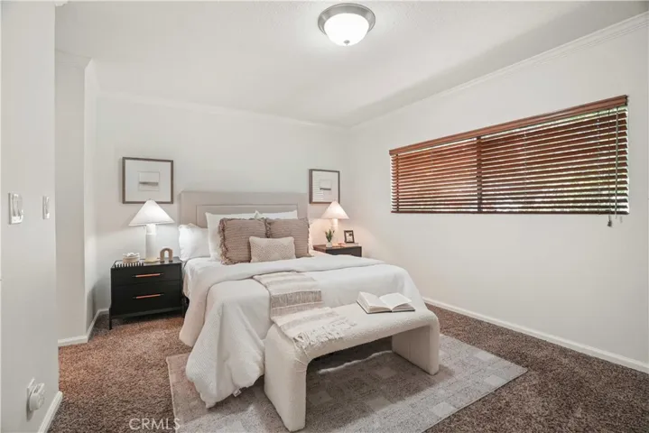 23542 Newhall Avenue 5, Newhall, California 91321