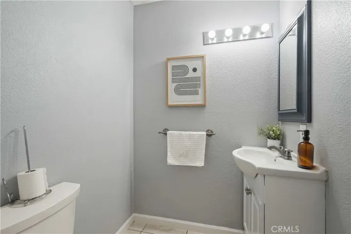 23542 Newhall Avenue 5, Newhall, California 91321