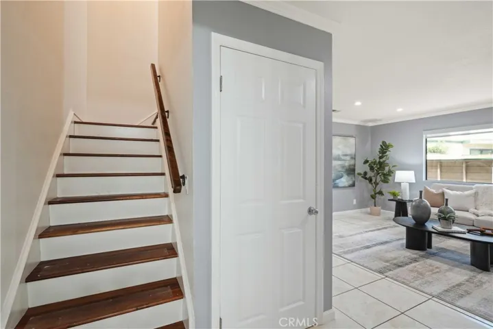 23542 Newhall Avenue 5, Newhall, California 91321