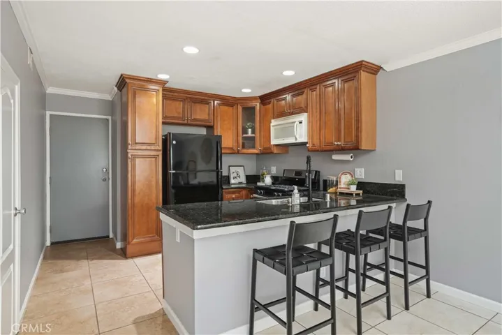 23542 Newhall Avenue 5, Newhall, California 91321