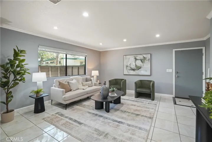 23542 Newhall Avenue 5, Newhall, California 91321