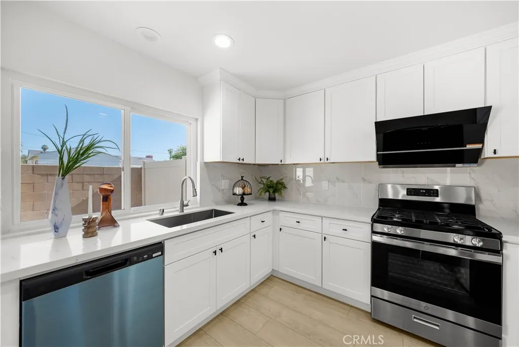 5340 Village Circle Drive, Temple City, California 91780 home-pic-11
