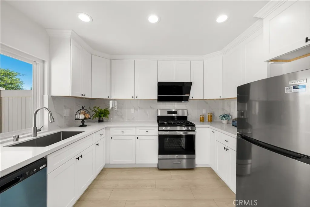 5340 Village Circle Drive, Temple City, California 91780 home-pic-9