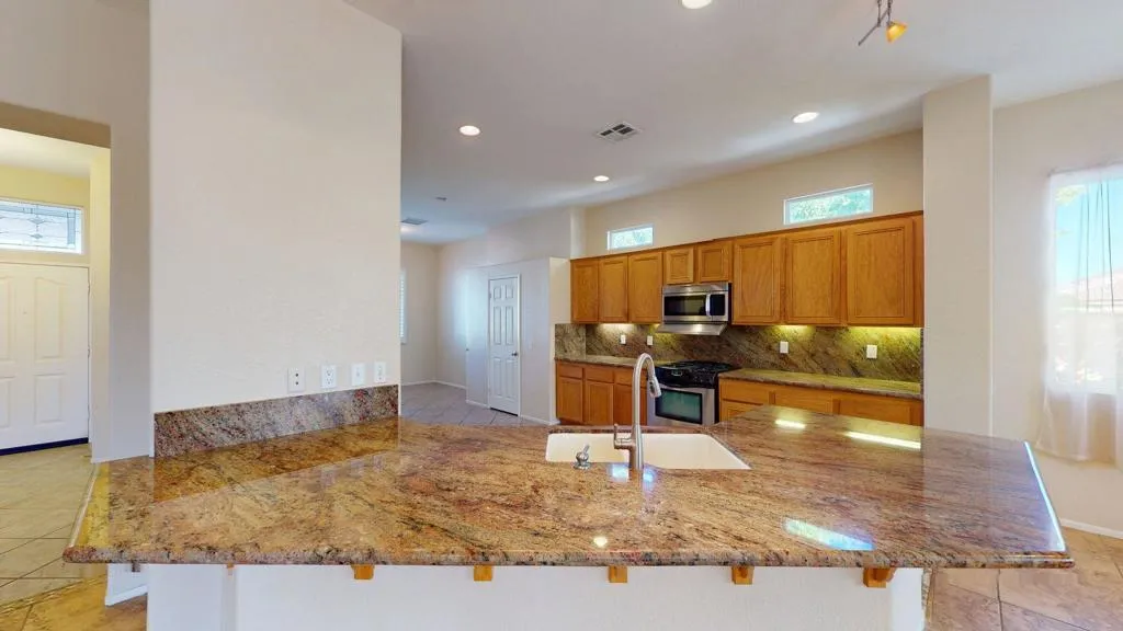 1123 E Circulo San Sorrento Road, Palm Springs, California 92262 home-pic-32