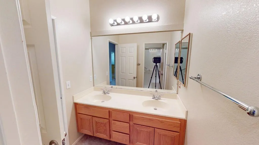 1123 E Circulo San Sorrento Road, Palm Springs, California 92262 home-pic-35