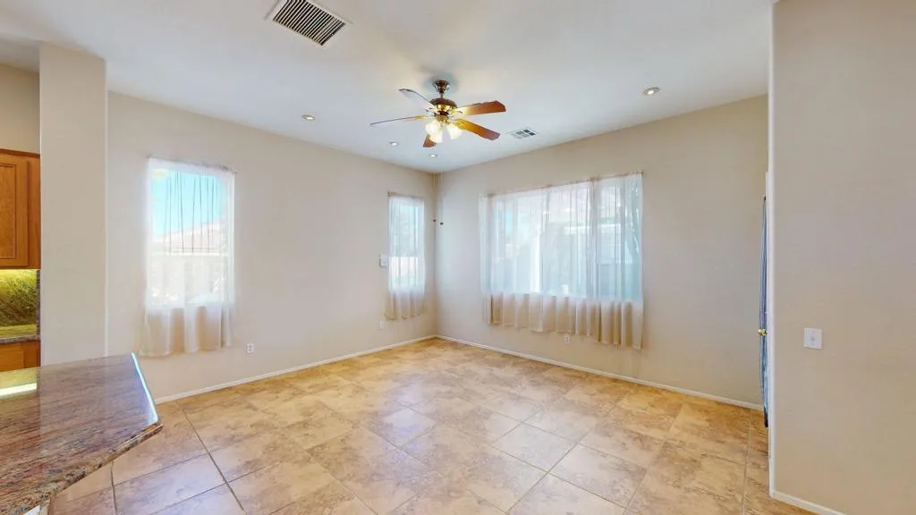 1123 E Circulo San Sorrento Road, Palm Springs, California 92262 home-pic-33
