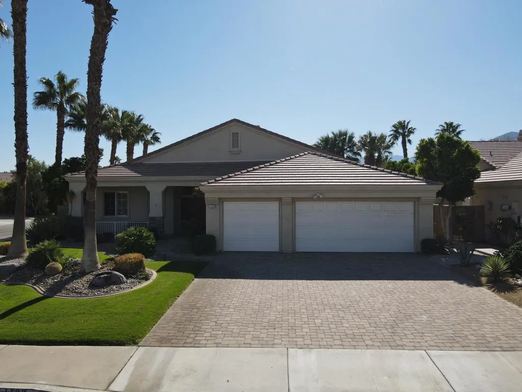 1123 E Circulo San Sorrento Road, Palm Springs, California 92262 home-pic-4