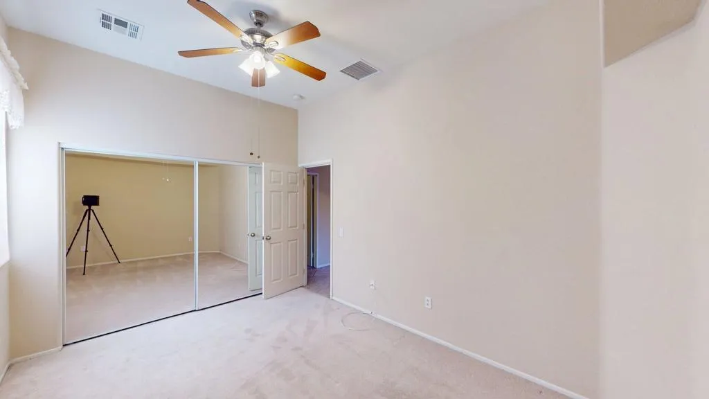 1123 E Circulo San Sorrento Road, Palm Springs, California 92262 home-pic-46
