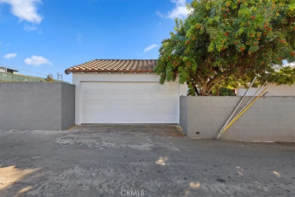 1905 W 115th, Los Angeles, California 90047 home-pic-39