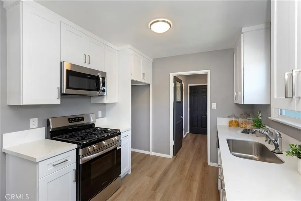 1905 W 115th, Los Angeles, California 90047 home-pic-13