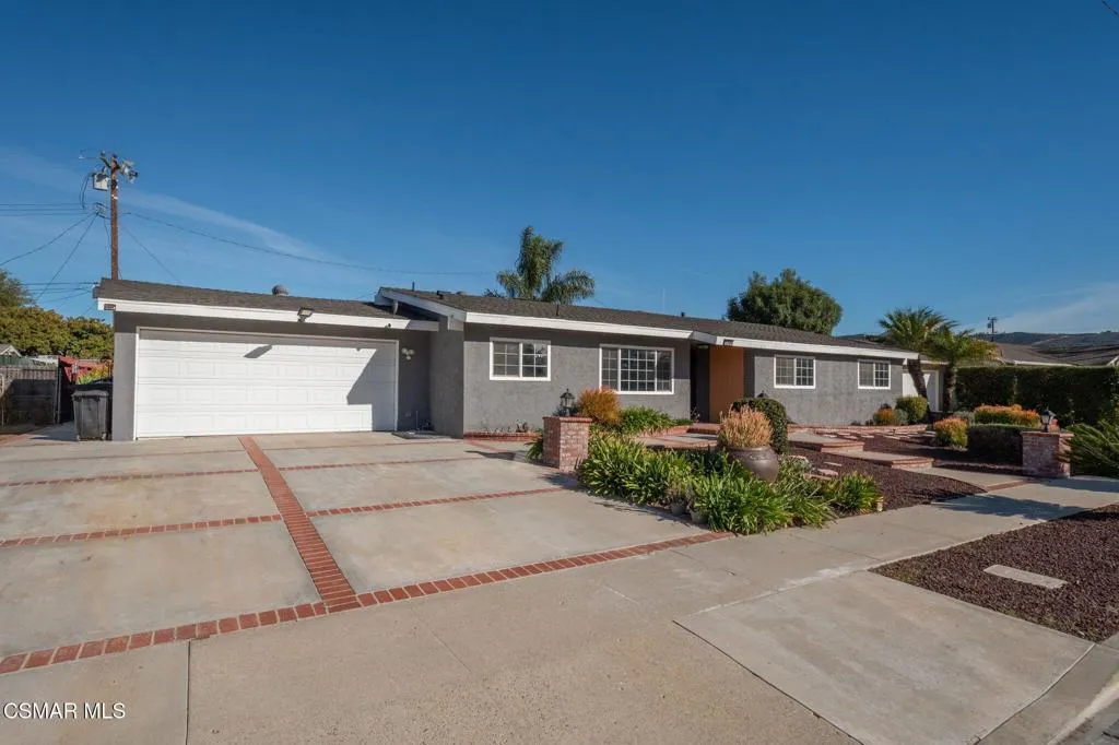 3305 Henry Drive, Newbury Park, California 91320 home-pic-1