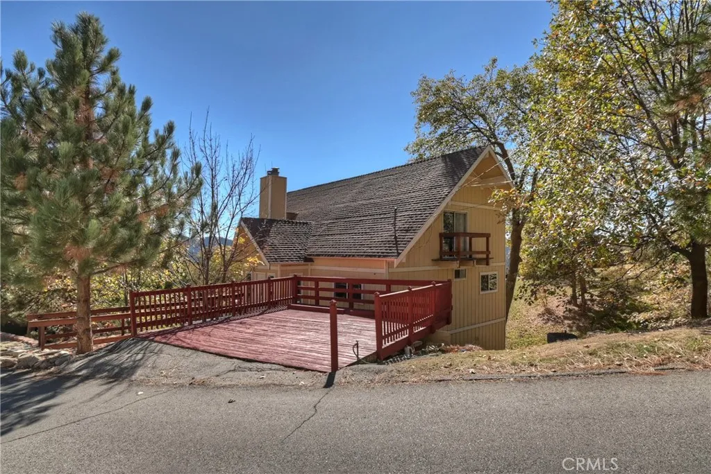 27721 St Bernard Lane, Lake Arrowhead, California 92352 home-pic-8