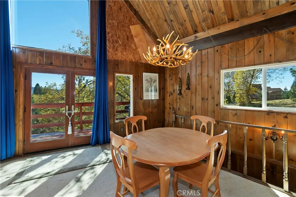 27721 St Bernard Lane, Lake Arrowhead, California 92352 home-pic-11