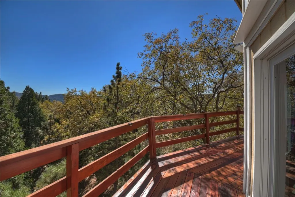 27721 St Bernard Lane, Lake Arrowhead, California 92352 home-pic-37