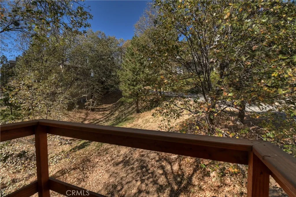 27721 St Bernard Lane, Lake Arrowhead, California 92352 home-pic-42