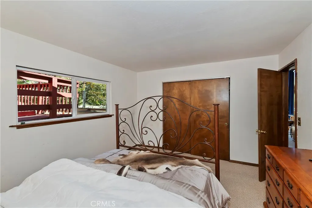 27721 St Bernard Lane, Lake Arrowhead, California 92352 home-pic-18