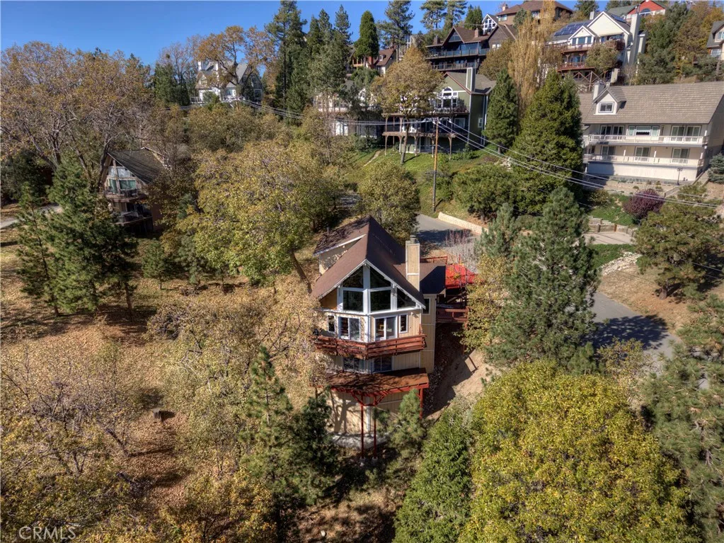 27721 St Bernard Lane, Lake Arrowhead, California 92352 home-pic-35