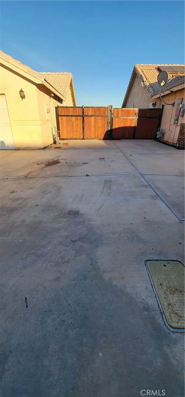 156 Shaded Palm, Blythe, California 92225 home-pic-3