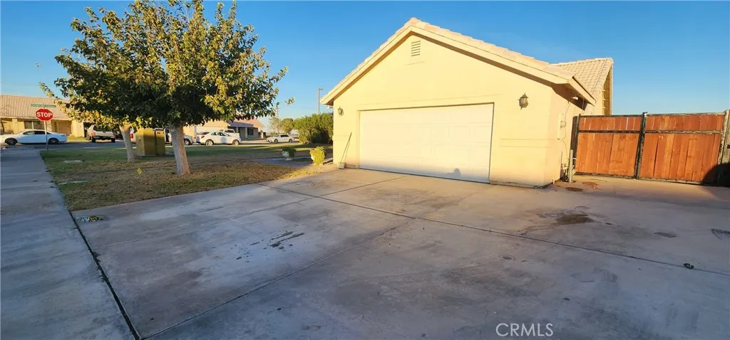156 Shaded Palm, Blythe, California 92225 home-pic-2