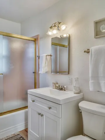 113 14th Street, Pacific Grove, California 93950
