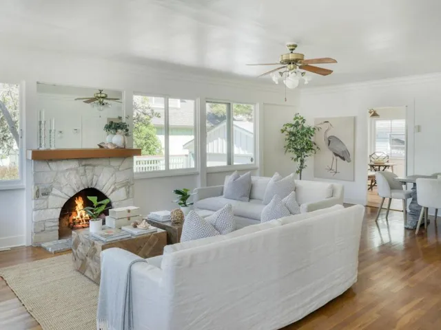 113 14th Street, Pacific Grove, California 93950