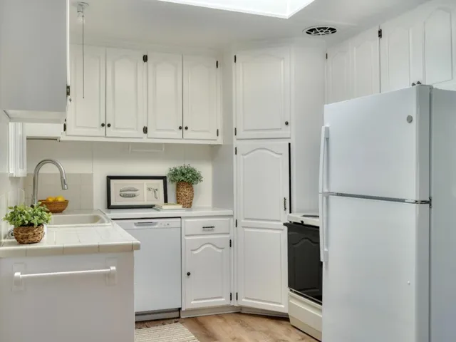 113 14th Street, Pacific Grove, California 93950