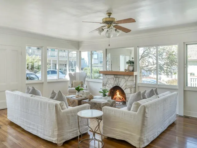 113 14th Street, Pacific Grove, California 93950