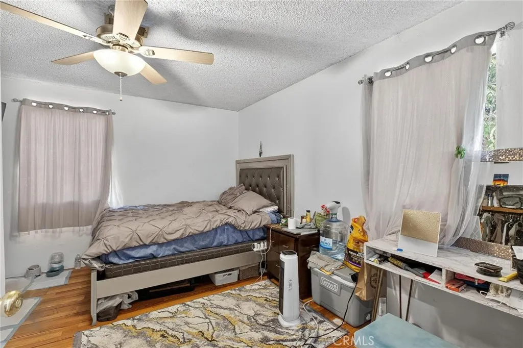 1139 E 82nd, Los Angeles, California 90001 home-pic-18